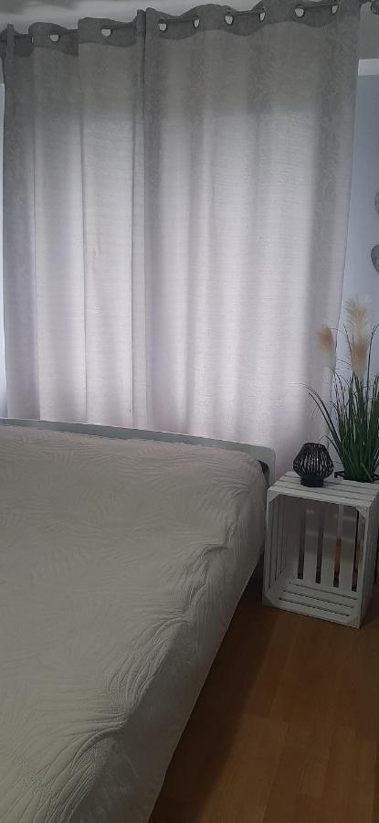 Flowers Apartament Appartement Piła Buitenkant foto